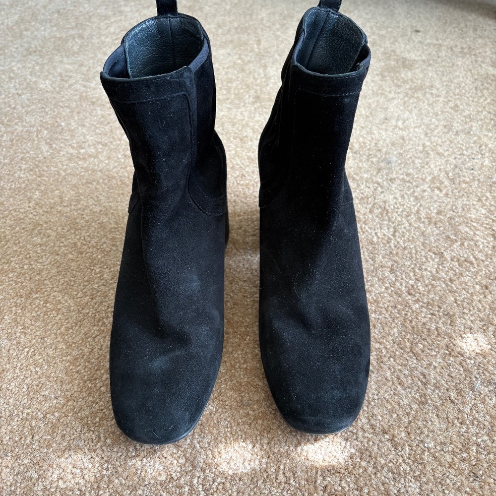 Stuart Weitzman Black Chelsea Boots